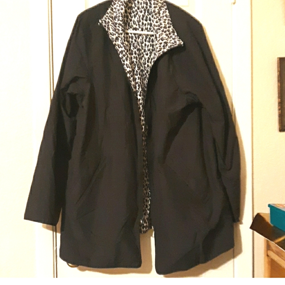 Reversible plus size jacket